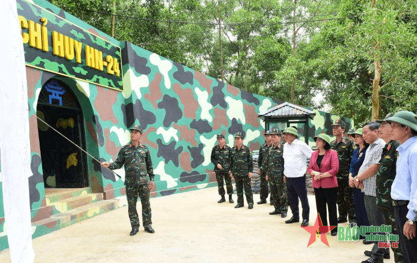 Vừa tích cực phòng, chống lụt bão vừa sẵn sàng cho diễn tập khu vực phòng thủ