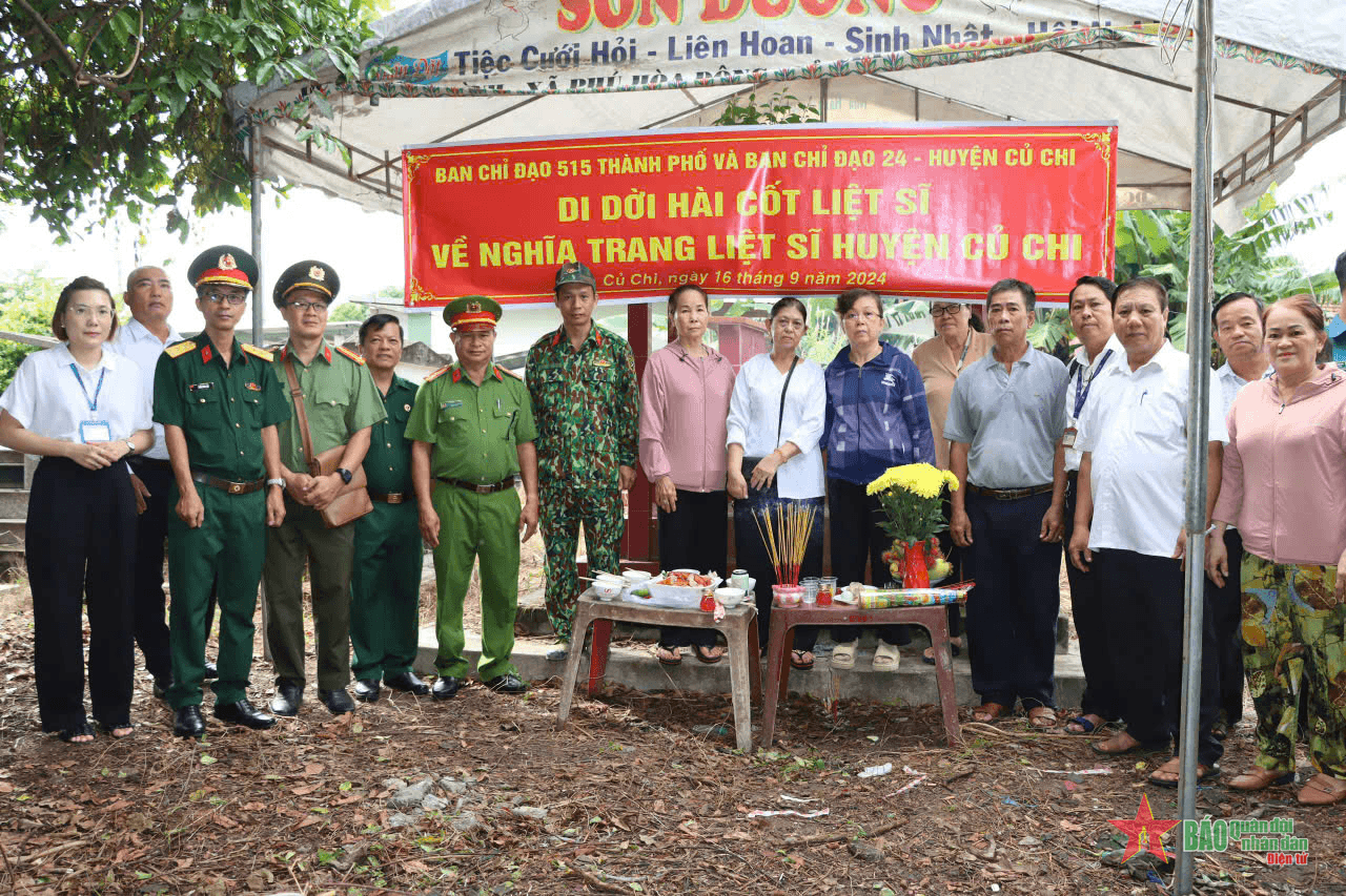 ​Di dời hài cốt liệt sĩ Huỳnh Văn Dạ về Nghĩa trang Liệt sĩ huyện Củ Chi