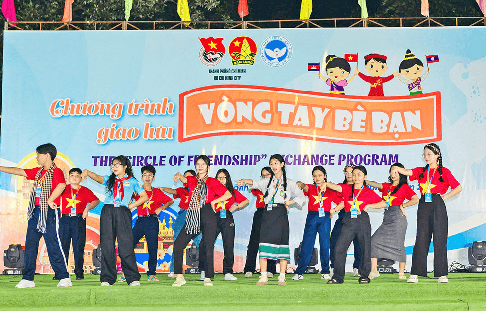 "Sân chơi" bổ ích cho thiếu nhi Việt Nam - Lào - Campuchia