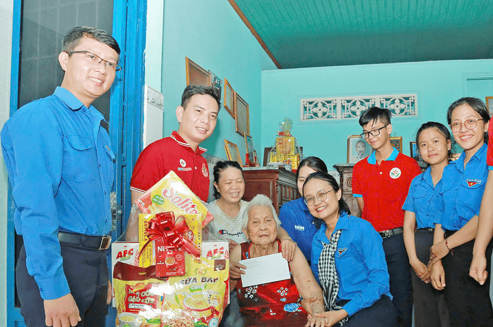 Mùa hè dấn thân, cống hiến