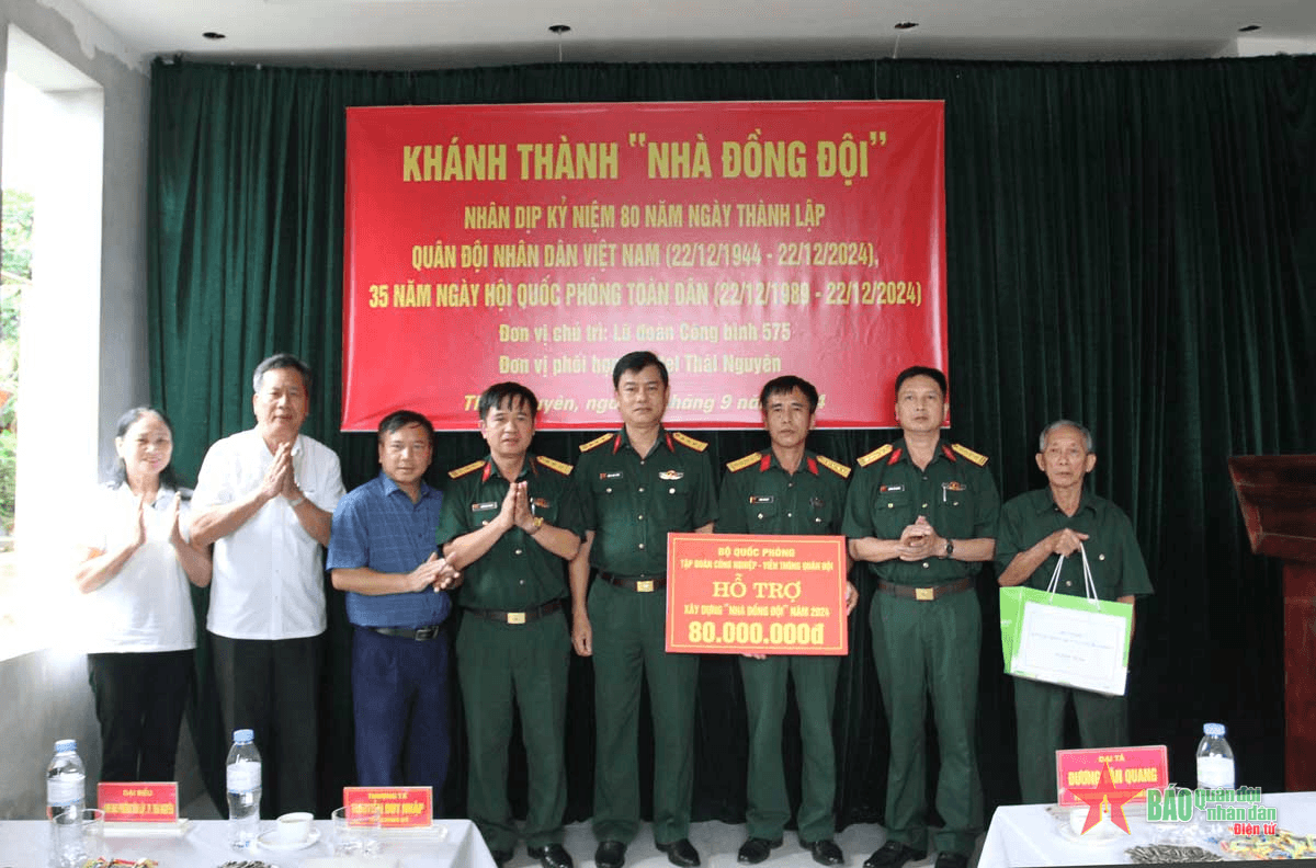 Quân khu 1 bàn giao "Nhà đồng đội" tặng quân nhân khó khăn về nhà ở