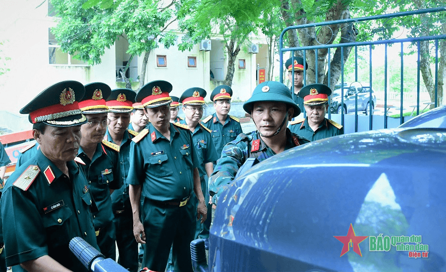 Bộ tư lệnh Quân khu 4 kiểm tra ứng phó bão số 4 trên địa bàn tỉnh Nghệ An