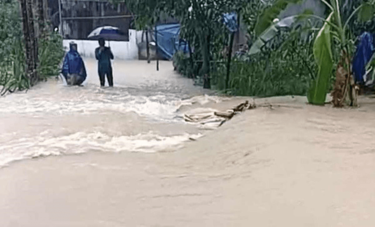 Nghệ An: Một người bị lũ cuốn mất tích