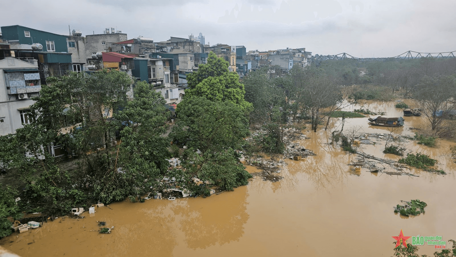 Hà Nội sẵn sàng phương án sơ tán dân cư ứng phó mưa lớn, lũ sông đang lên trở lại