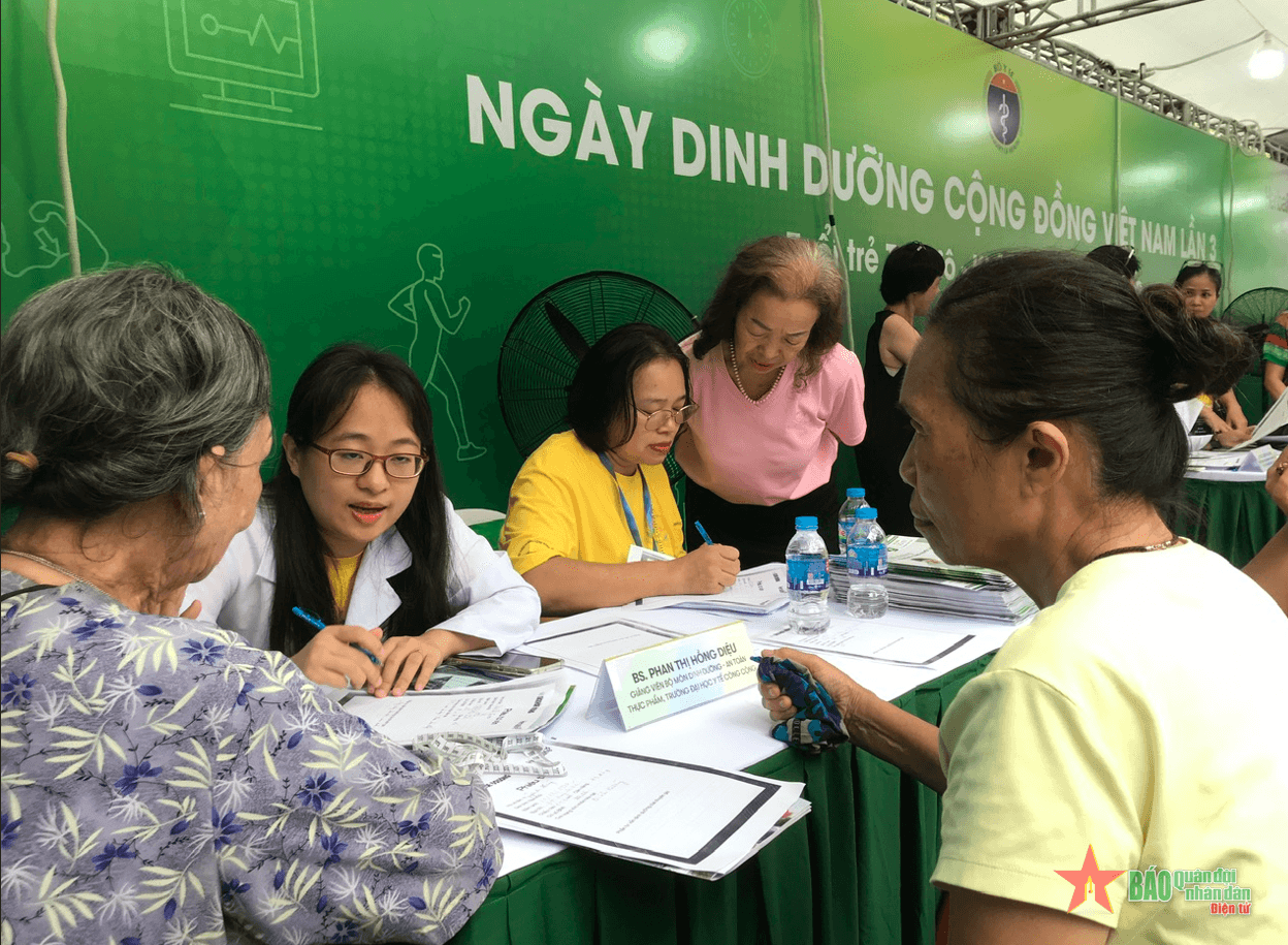 Nhiều hoạt động ý nghĩa trong Ngày Dinh dưỡng cộng đồng Việt Nam