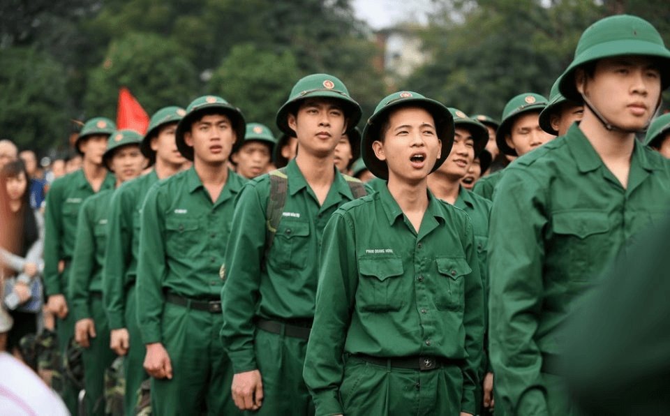 Công dân thi đỗ vào các trường đại học, cao đẳng… có phải đi nghĩa vụ quân sự không?