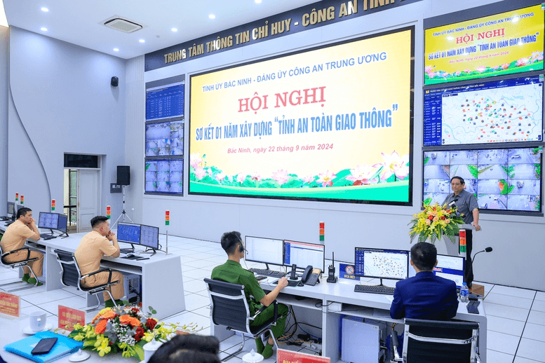 Thủ tướng Phạm Minh Chính: Mỗi tỉnh, thành phố an toàn giao thông thì cả nước an toàn giao thông