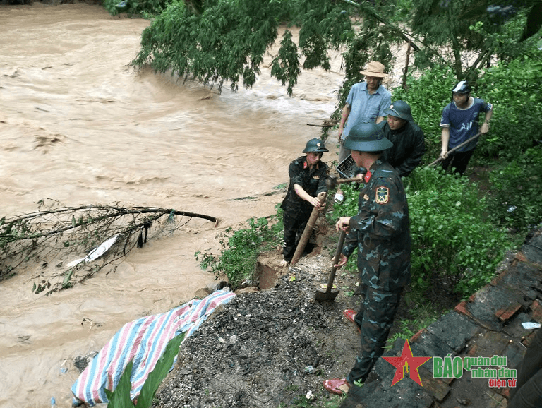 Thanh Hóa: Kịp thời sơ tán các hộ dân xã biên giới Mường Chanh do lũ lớn
