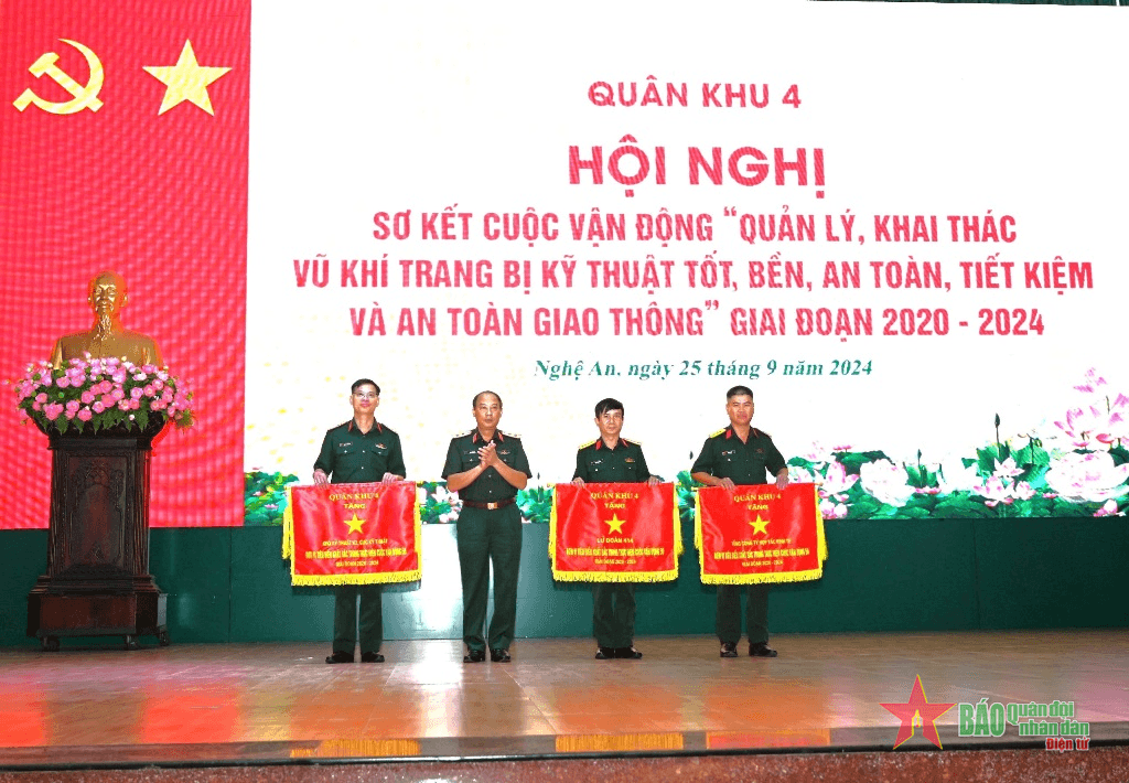 Quân khu 4 sơ kết 5 năm thực hiện Cuộc vận động 50