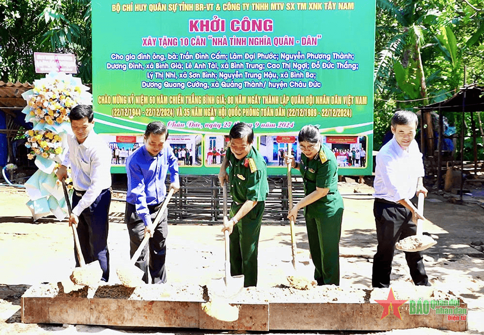 Bộ CHQS tỉnh Bà Rịa-Vũng Tàu khởi công xây tặng 10 căn nhà tình nghĩa quân dân