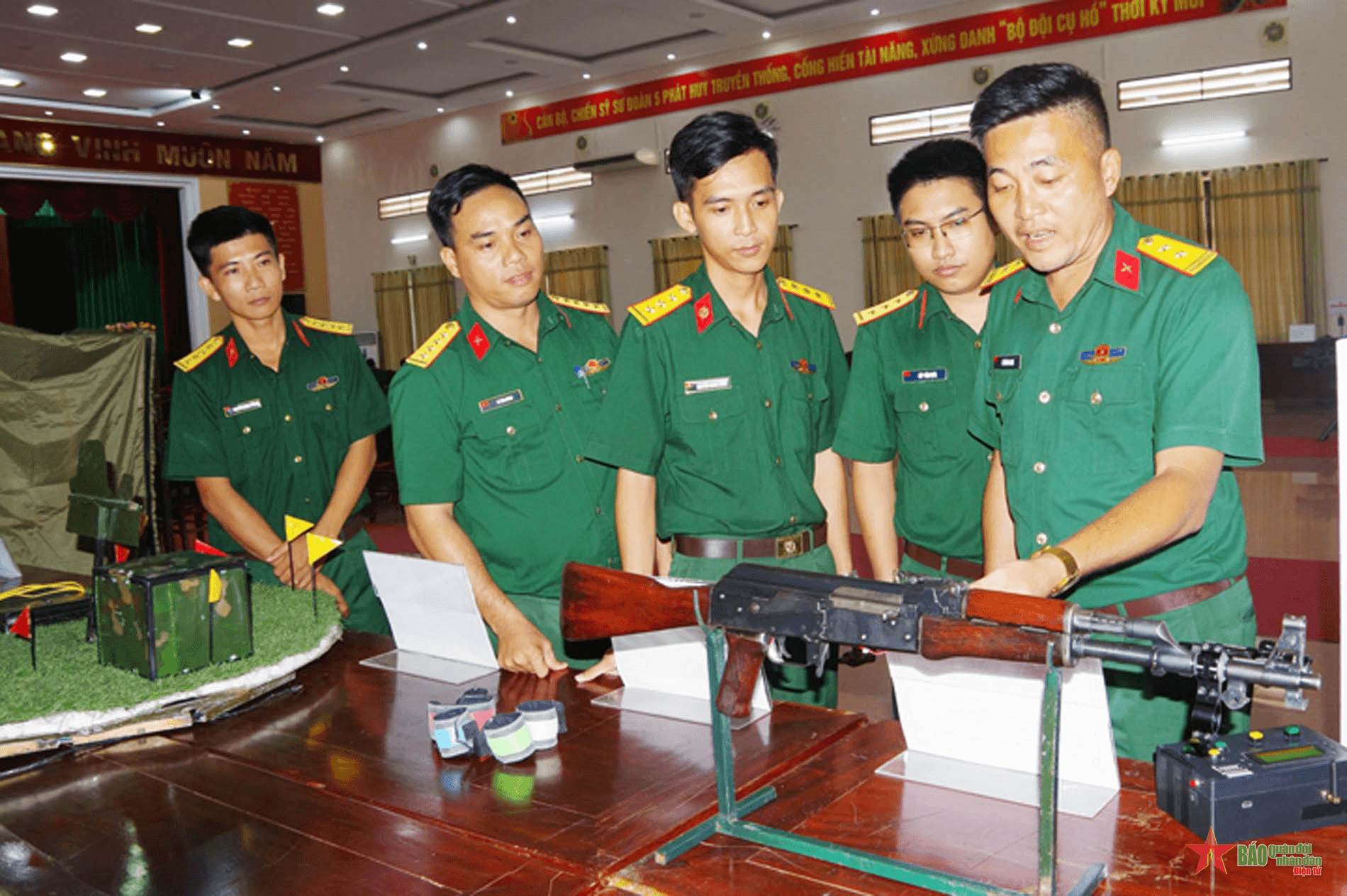 Sư đoàn 5 (Quân khu 7) nghiệm thu sáng kiến cải tiến kỹ thuật năm 2024