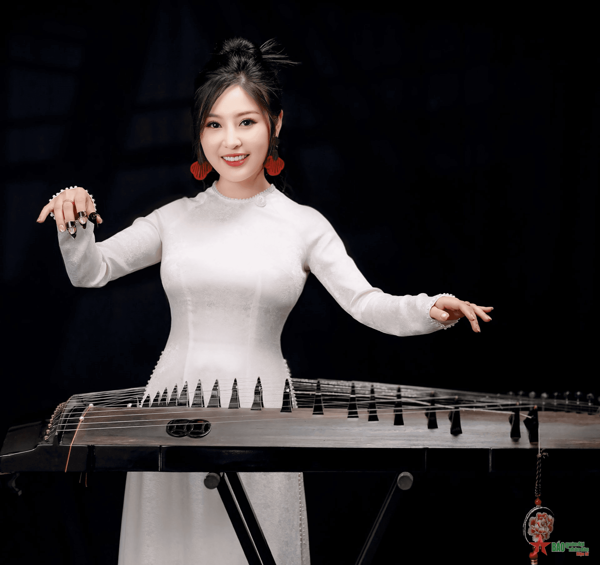 Niềm đam mê đàn tranh của nữ nghệ sĩ Hà thành