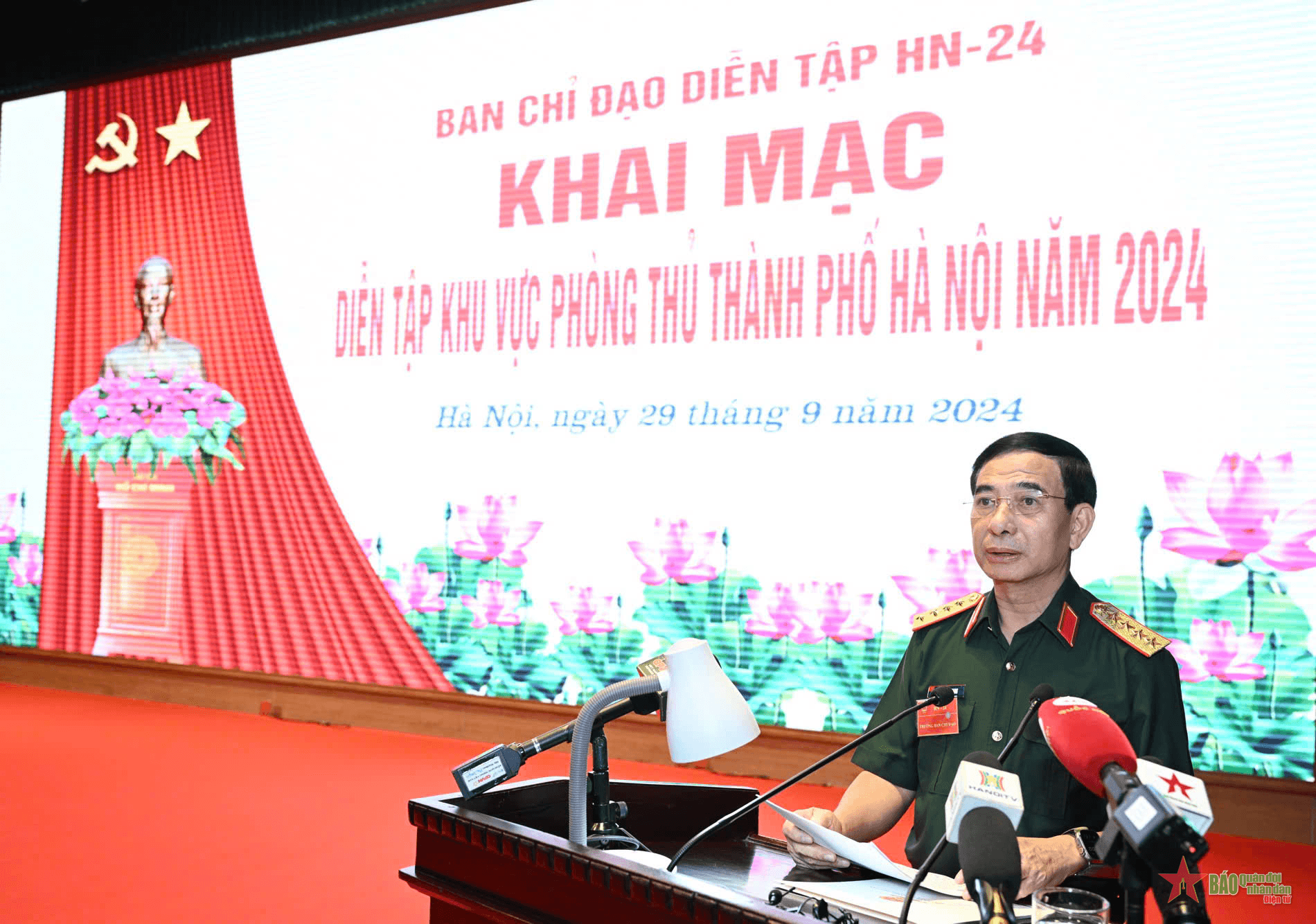 Đại tướng Phan Văn Giang chỉ đạo Diễn tập khu vực phòng thủ TP Hà Nội