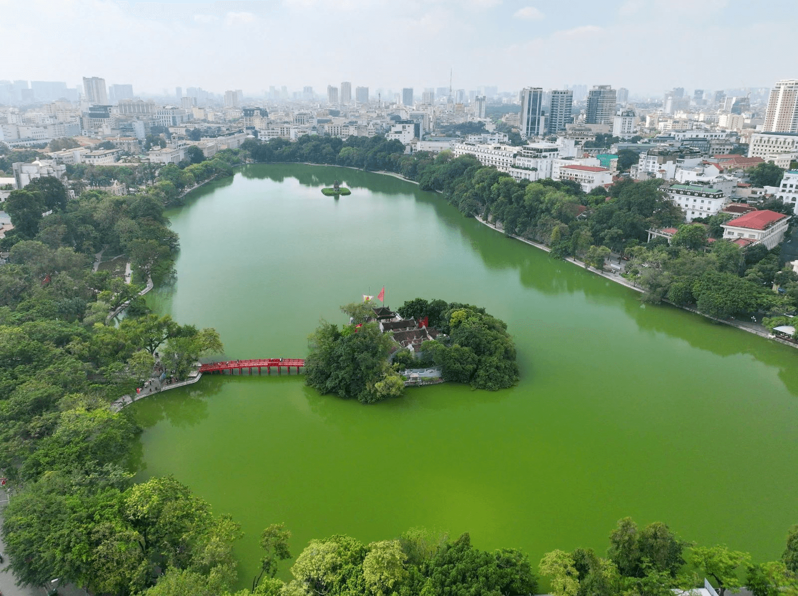Chung tay xây dựng Thủ đô văn minh, hiện đại