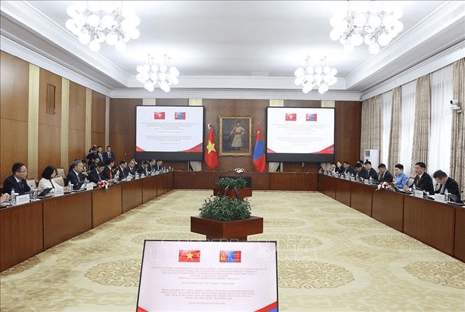 Tuyên bố chung về việc thiết lập quan hệ Đối tác toàn diện Việt Nam - Mông Cổ