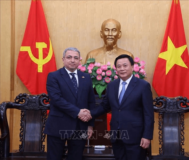 Tăng cường hợp tác trao đổi lý luận, đào tạo nguồn nhân lực giữa Việt Nam với Azerbaijan, Belarus