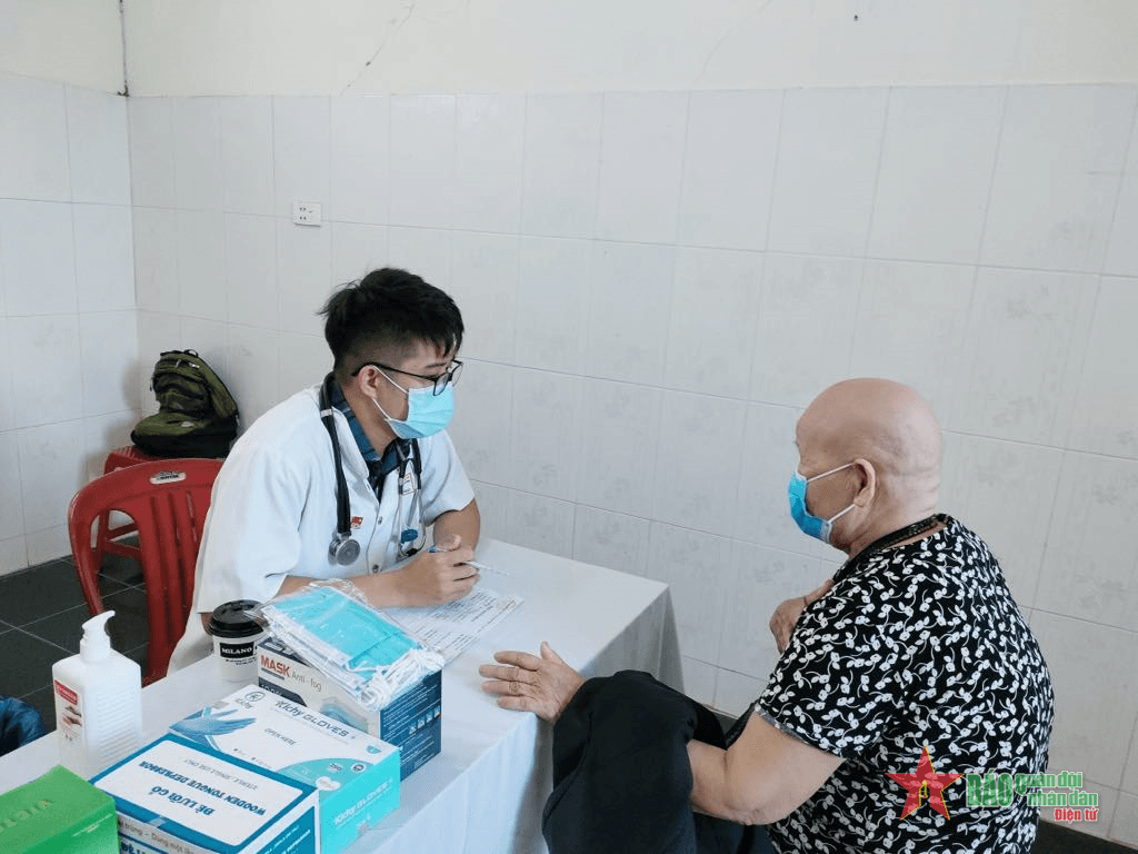 Ngày Quốc tế Người cao tuổi 1-10: Đẩy mạnh chăm sóc sức khỏe người cao tuổi