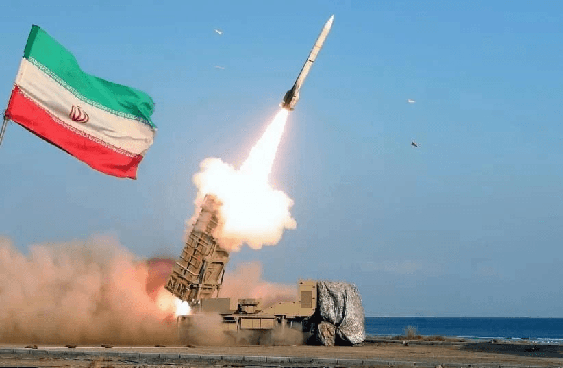 Iran và Israel đe dọa lẫn nhau sau không kích