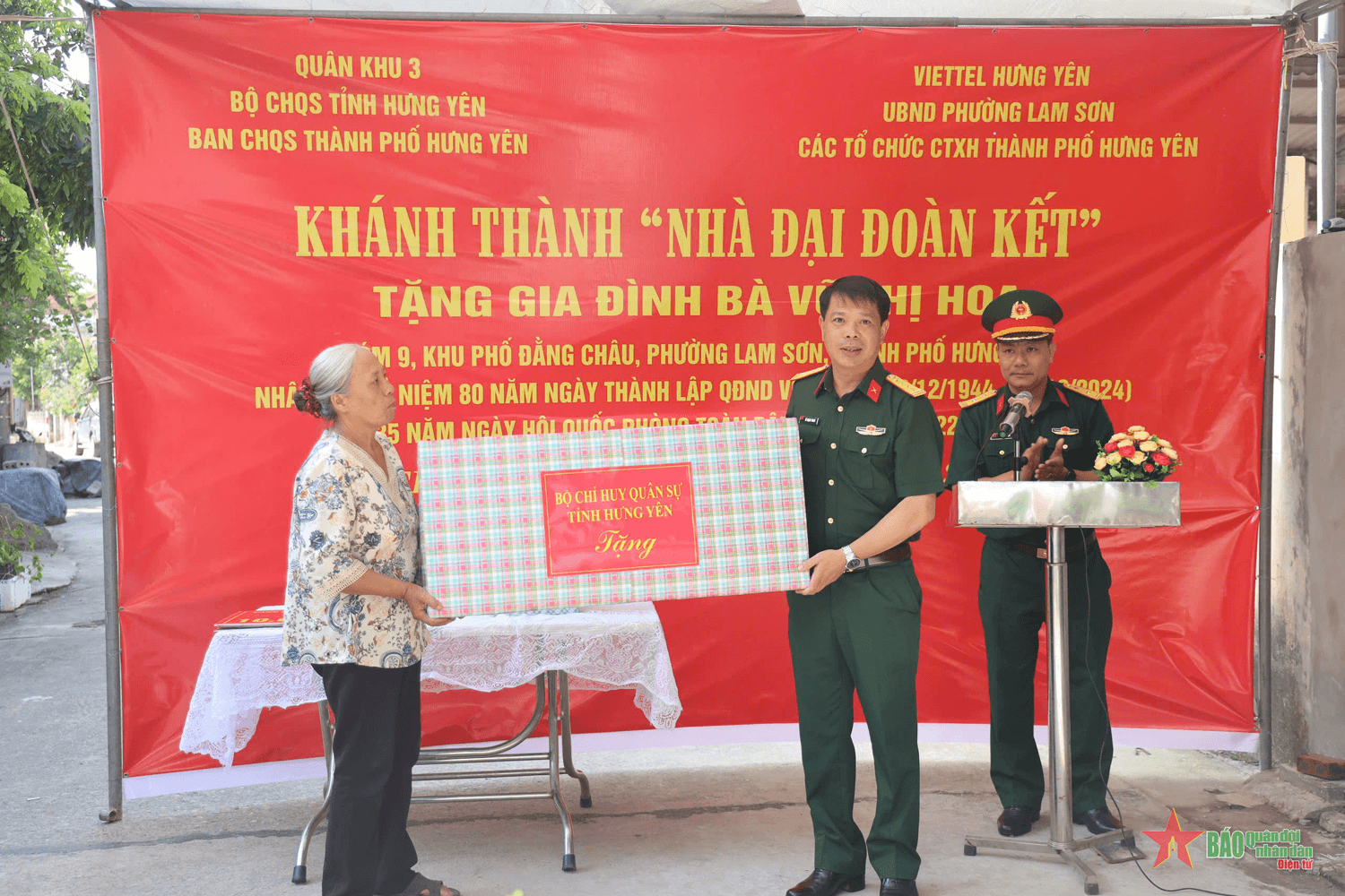 Khánh thành nhà Đại đoàn kết tặng gia đình có hoàn cảnh đặc biệt khó khăn
