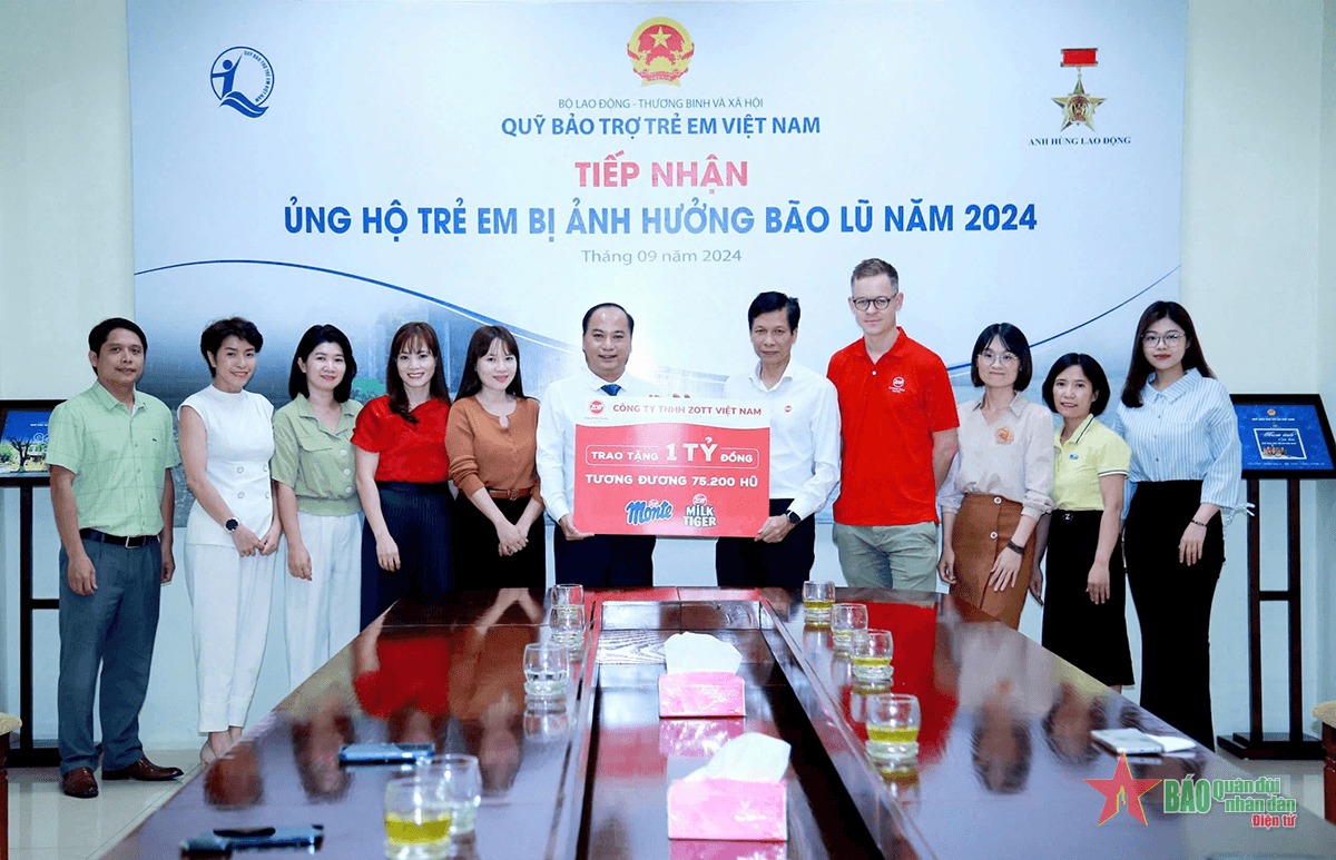 Hỗ trợ dinh dưỡng trị giá 1 tỷ đồng tới trẻ em bị ảnh hưởng bão lũ tại miền Bắc