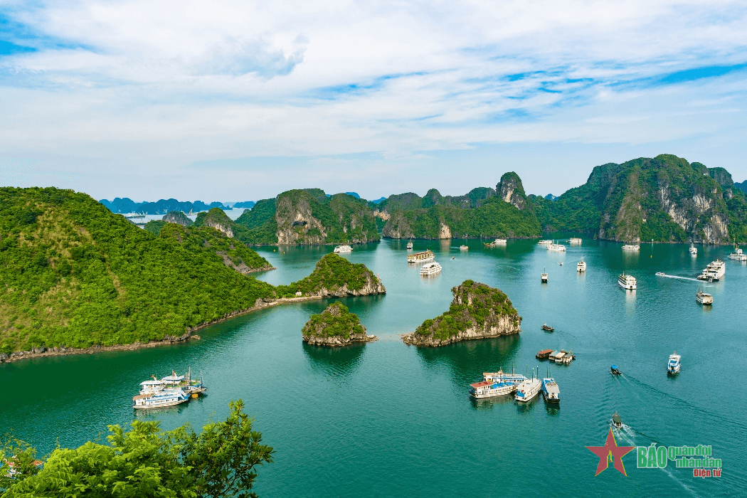 Cẩm nang du lịch Lonely Planet gợi ý loạt trải nghiệm độc đáo tại Hạ Long