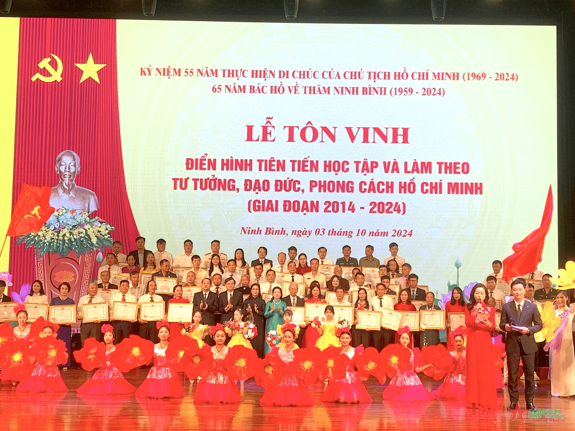 Ninh Bình tôn vinh 65 tập thể, cá nhân điển hình tiên tiến trong học tập, làm theo tư tưởng, đạo đức, phong cách Hồ Chí Minh