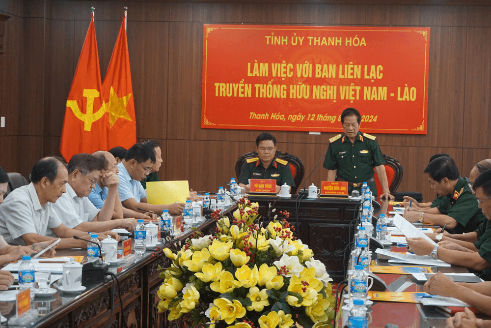 Vun đắp mối quan hệ đặc biệt Việt Nam-Lào