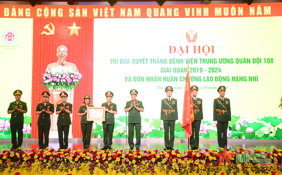 Thượng tướng Vũ Hải Sản dự chỉ đạo Đại hội Thi đua Quyết thắng Bệnh viện Trung ương Quân đội 108