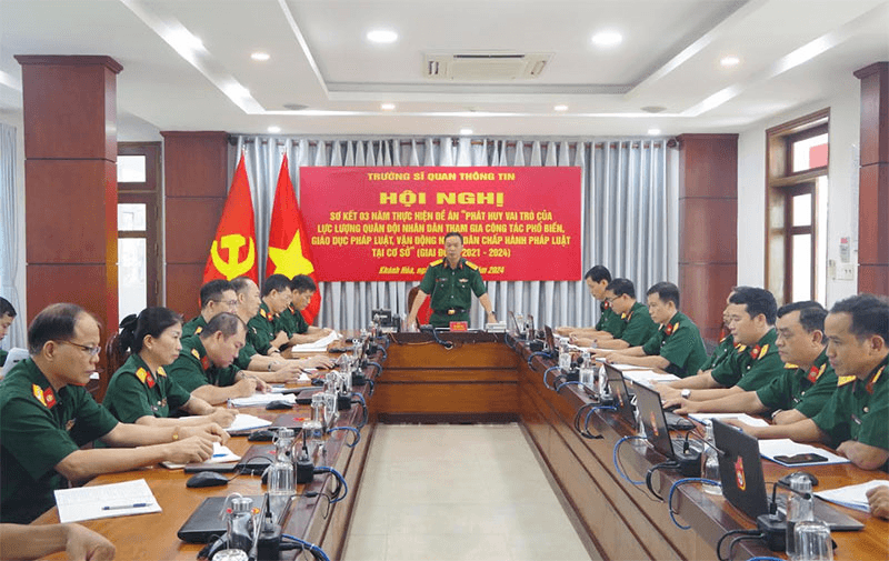 Trường Sĩ quan Thông tin tổ chức Sơ kết 3 năm thực hiện Đề án 1371