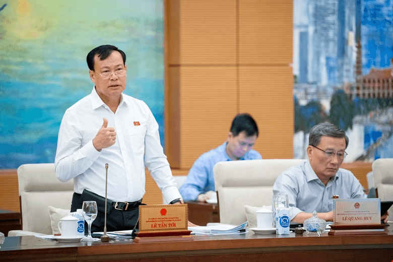 Đầu tư hơn nữa cho lĩnh vực quốc phòng, an ninh