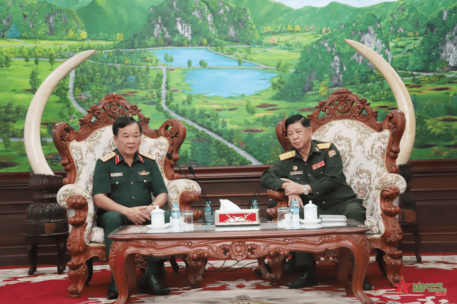 Việt Nam và Lào thống nhất nhiều nội dung hợp tác quốc phòng