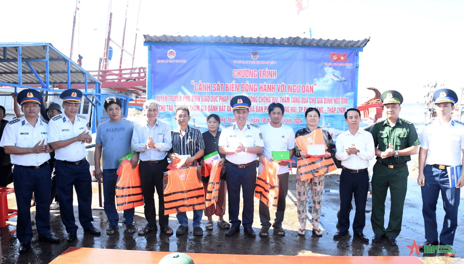 Hải đoàn 32, Vùng Cảnh sát biển 3 đồng hành cùng ngư dân Ninh Thuận