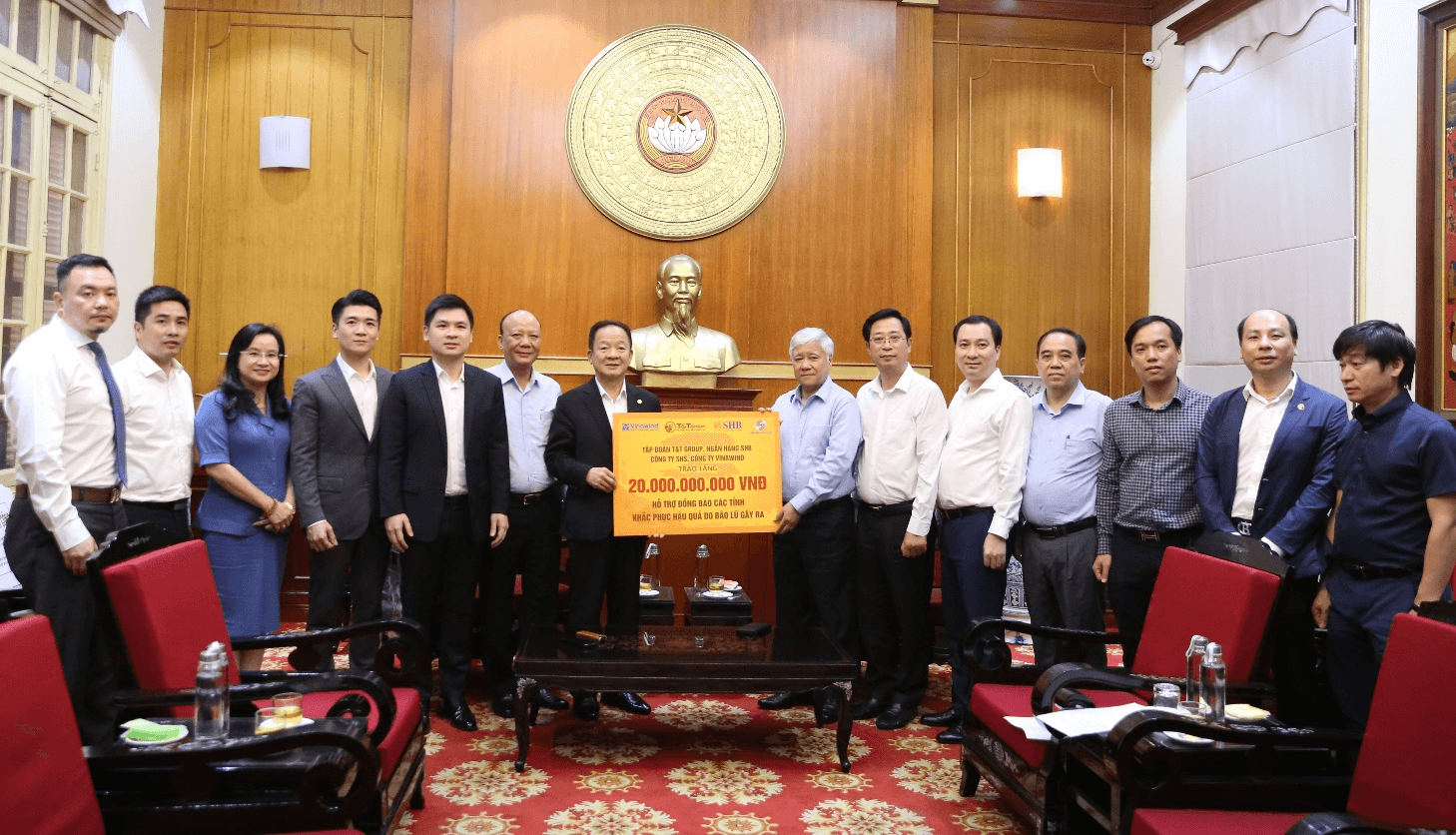 Tập đoàn T&T, Ngân hàng SHB và các doanh nghiệp trong hệ sinh thái của bầu Hiển ủng hộ 20 tỷ đồng khắc phục thiệt hại bão lũ