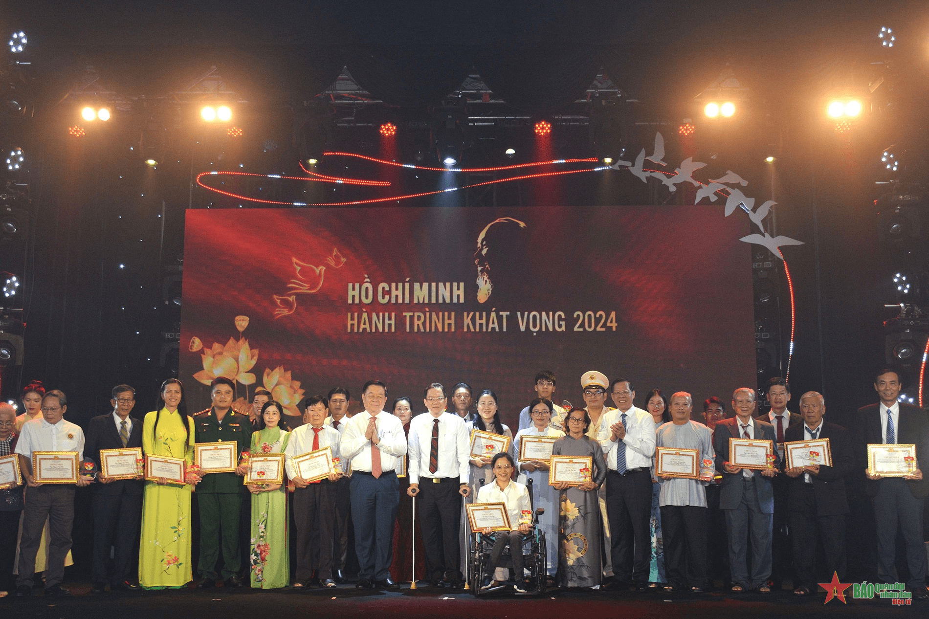 Giao lưu điển hình tiêu biểu trong học tập và làm theo tư tưởng, đạo đức, phong cách Hồ Chí Minh