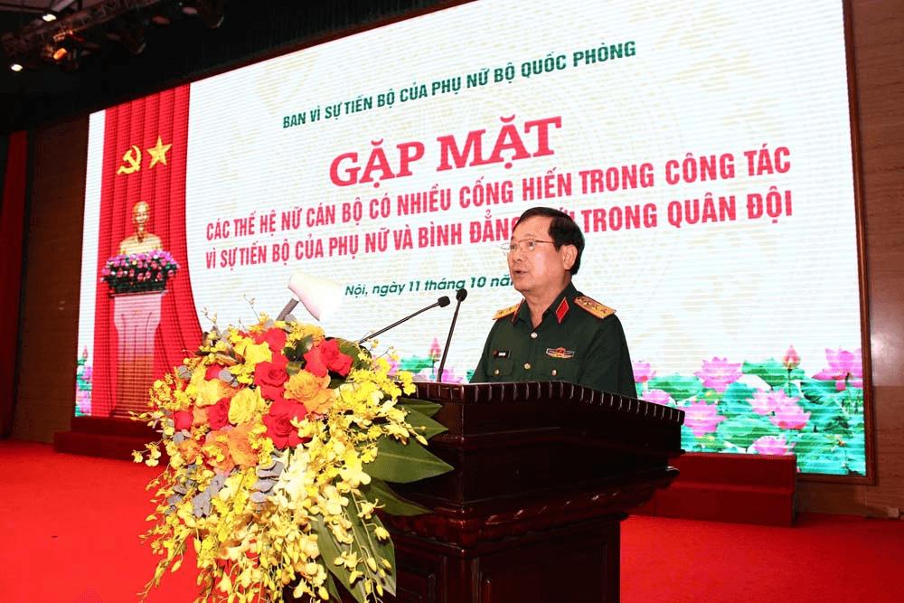 Gặp mặt các thế hệ nữ cán bộ có nhiều cống hiến cho sự tiến bộ của phụ nữ và bình đẳng giới trong Quân đội

​