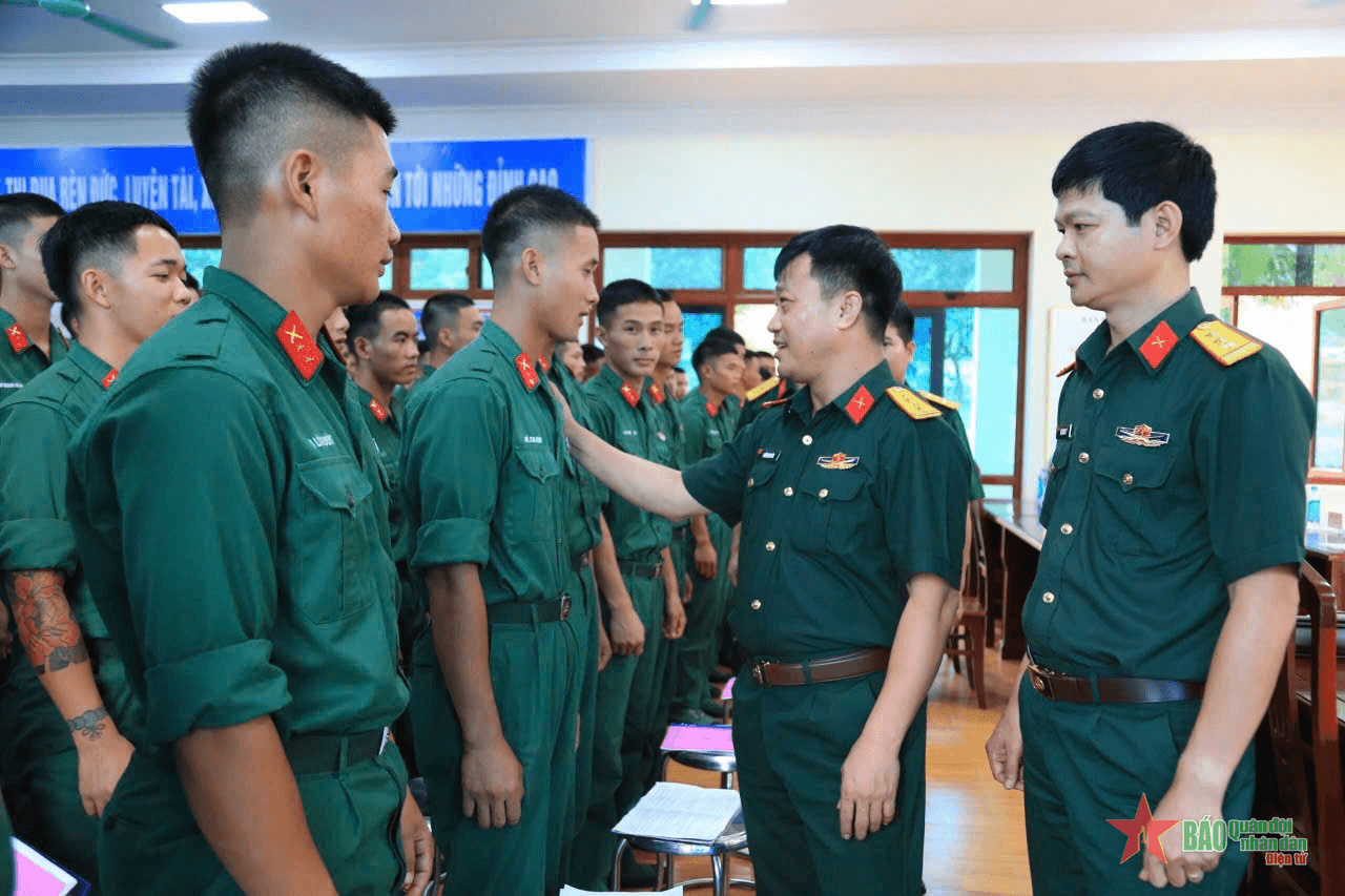 Trung đoàn 98 phát huy dân chủ, tạo sự đoàn kết thống nhất cao trong đơn vị