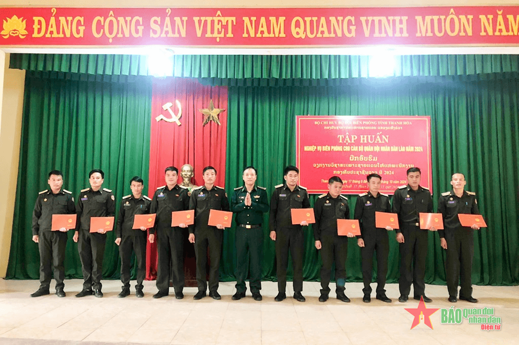 Thanh Hóa: Bế mạc tập huấn nghiệp vụ biên phòng cho cán bộ Quân đội nhân dân Lào