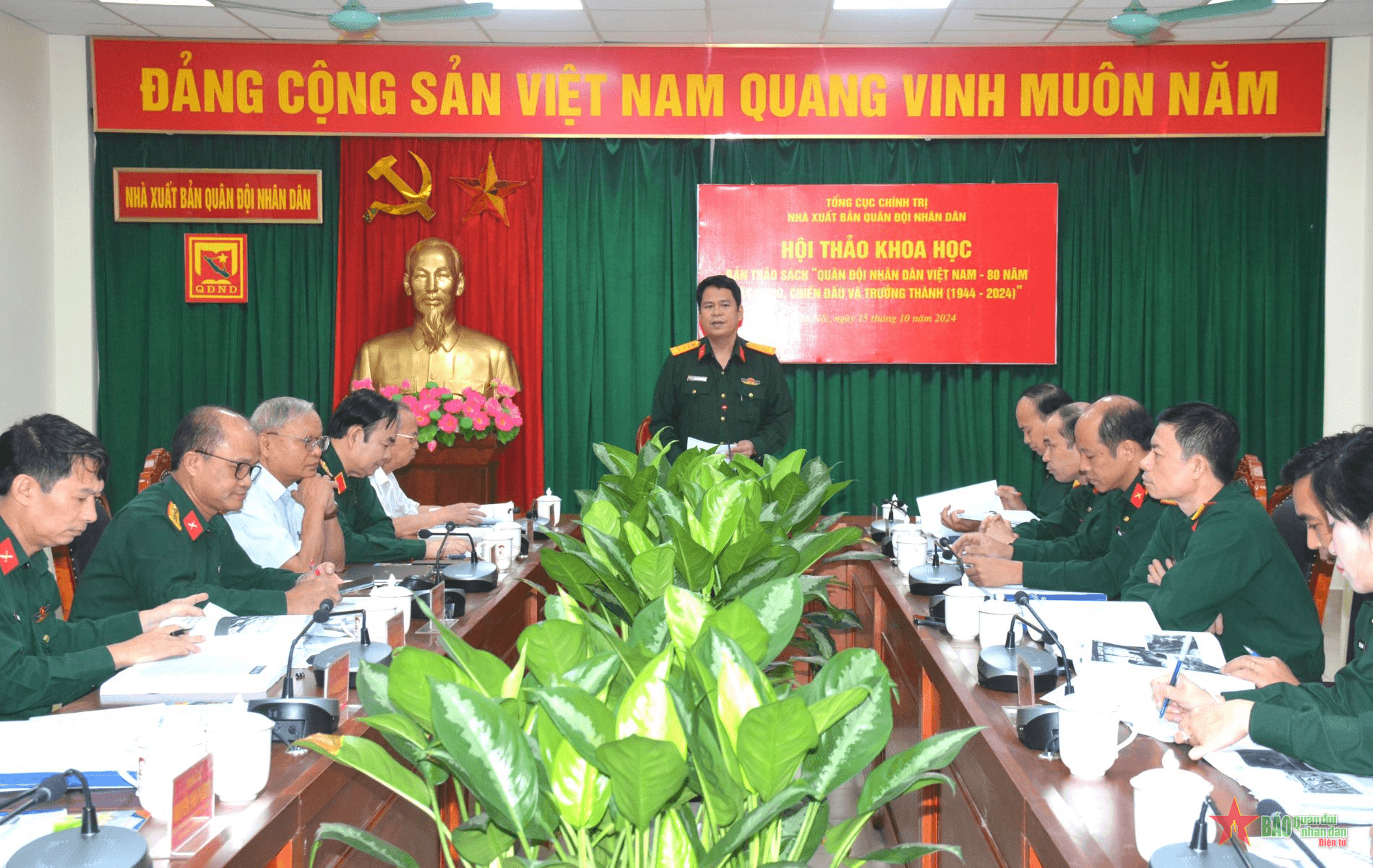 Hội thảo khoa học về sách ảnh kỷ niệm 80 năm Quân đội nhân dân Việt Nam