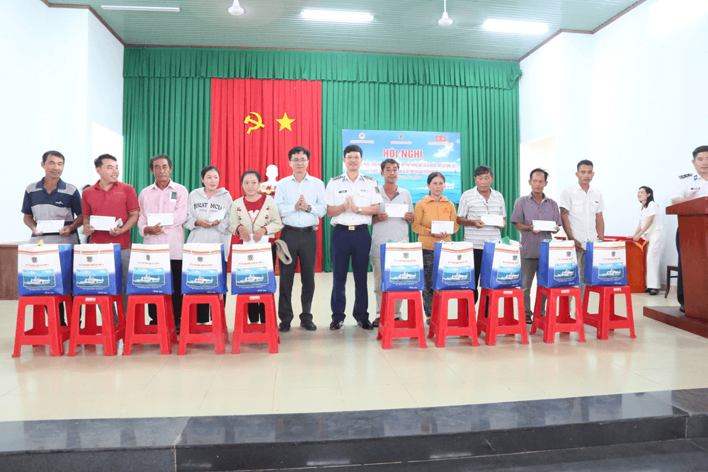 Điểm tựa của ngư dân Tân Thắng