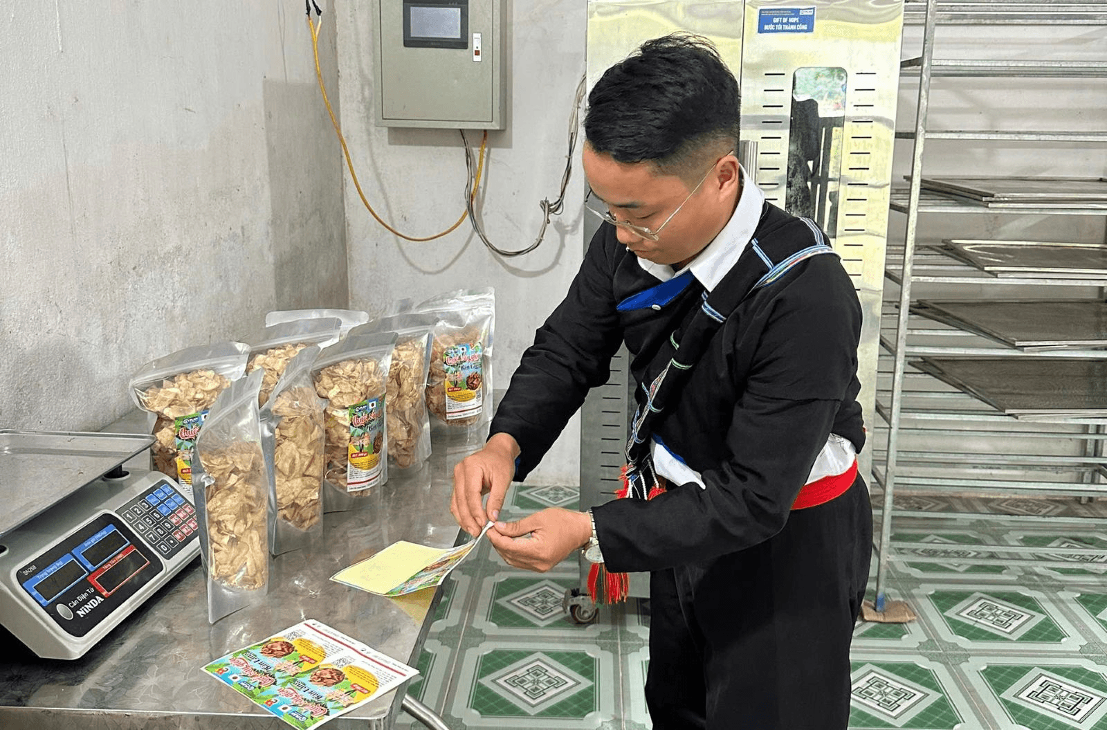 Bí thư đoàn gương mẫu, làm kinh tế giỏi