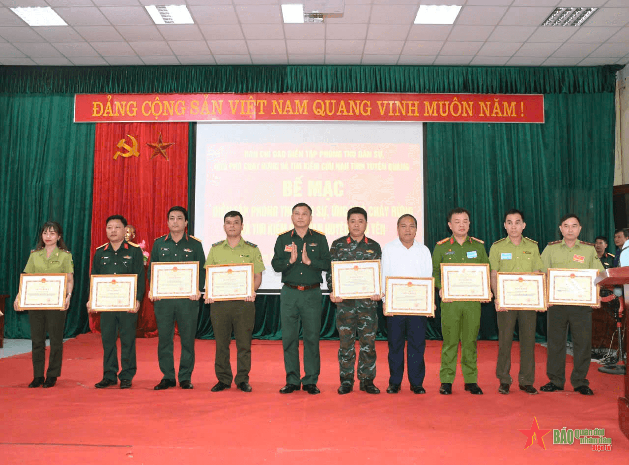 Huyện Hàm Yên (Tuyên Quang): Diễn tập phòng thủ dân sự, ứng phó cháy rừng và tìm kiếm cứu nạn