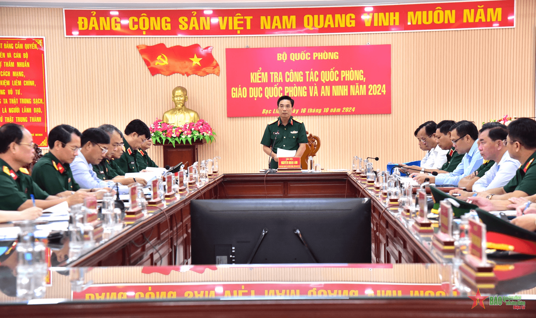 Trung tướng Nguyễn Doãn Anh kiểm tra công tác quốc phòng, giáo dục quốc phòng và an ninh tại Bạc Liêu
