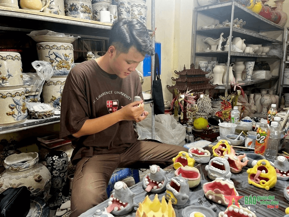 "Làn gió mới" của nghề gốm truyền thống