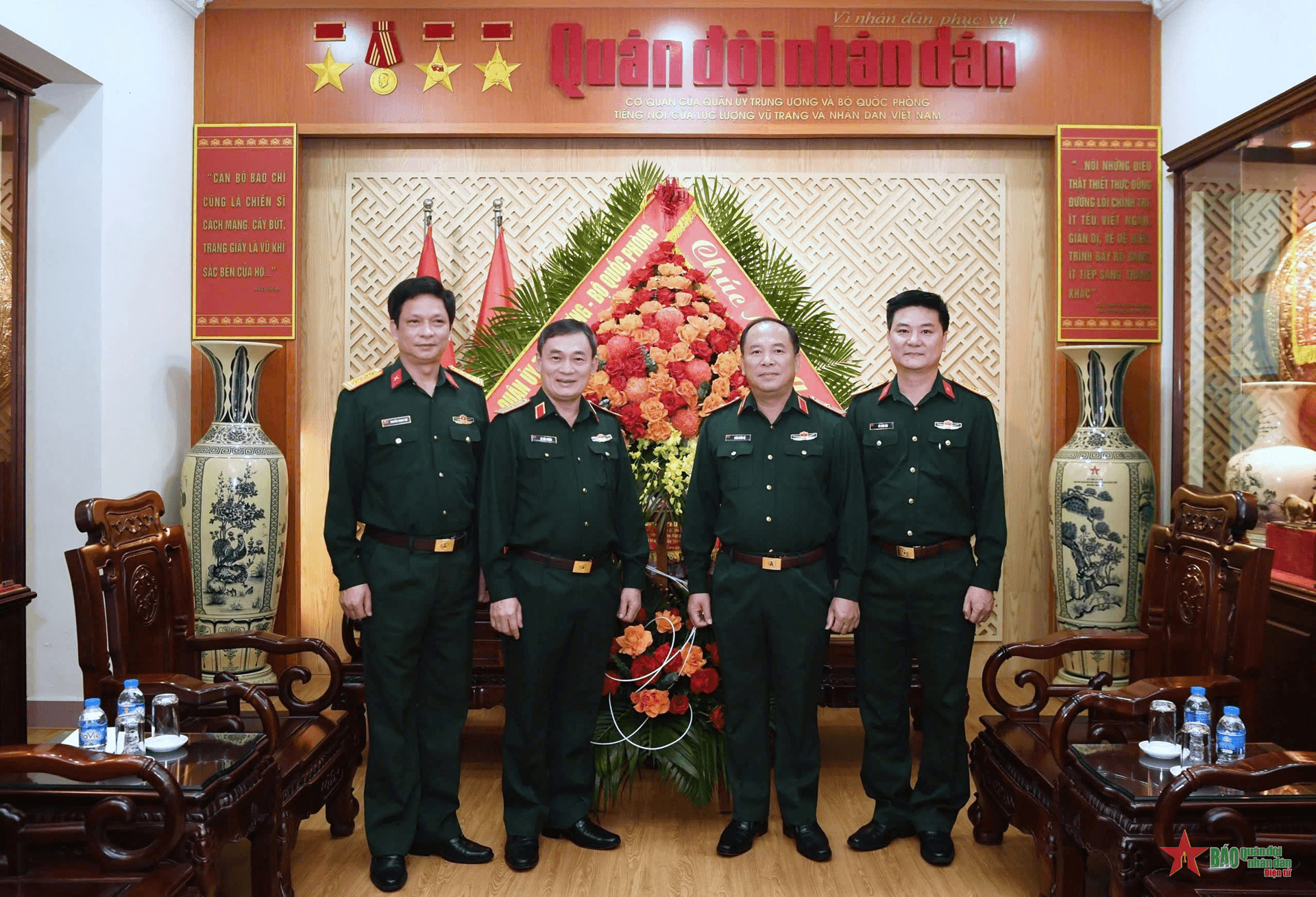 Quân ủy Trung ương, Bộ Quốc phòng và Tổng cục Chính trị QĐND Việt Nam chúc mừng Báo Quân đội nhân dân nhân dịp kỷ niệm 74 năm Ngày truyền thống