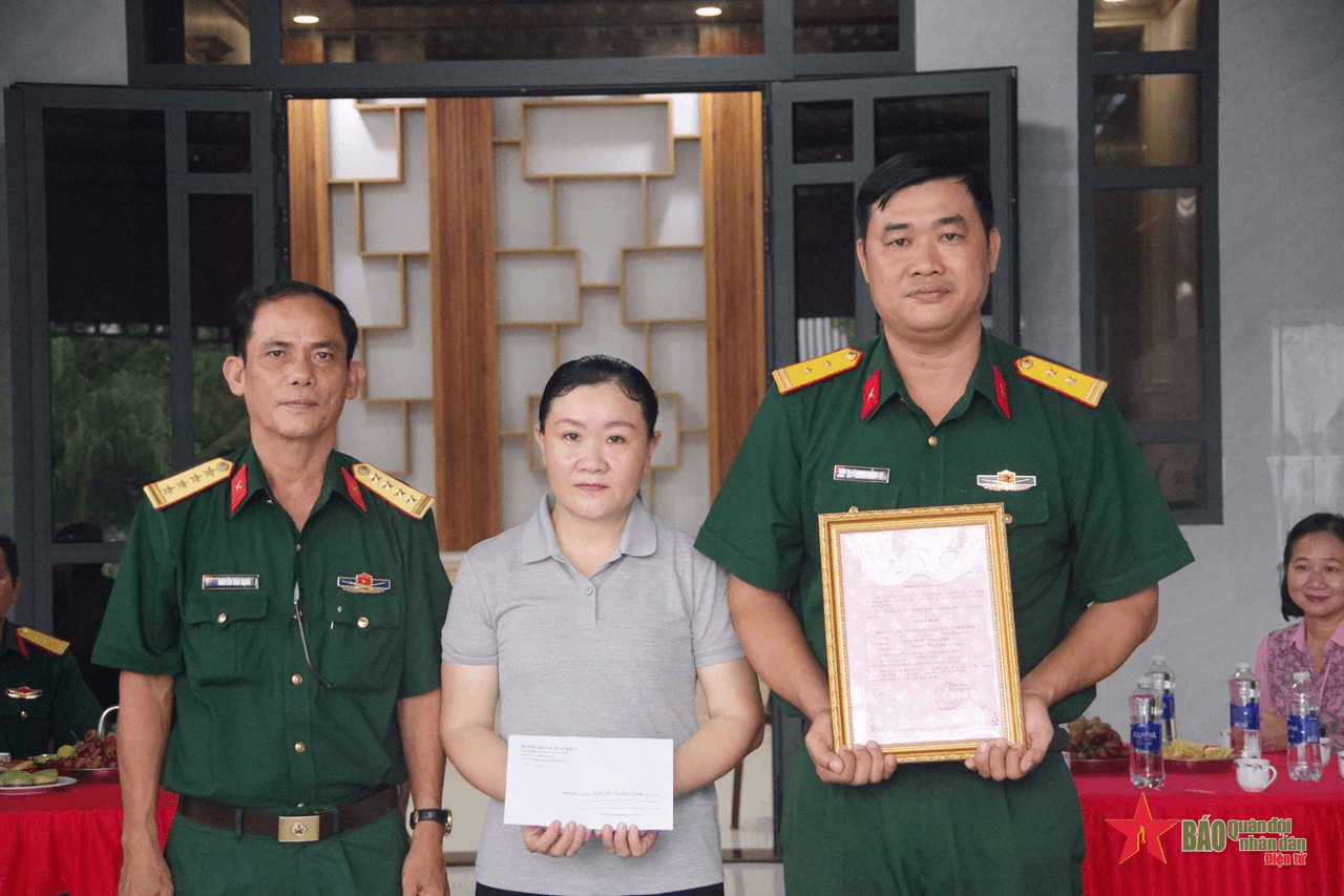 Trường Quân sự Quân khu 9 bàn giao “Nhà đồng đội” tại Sóc Trăng