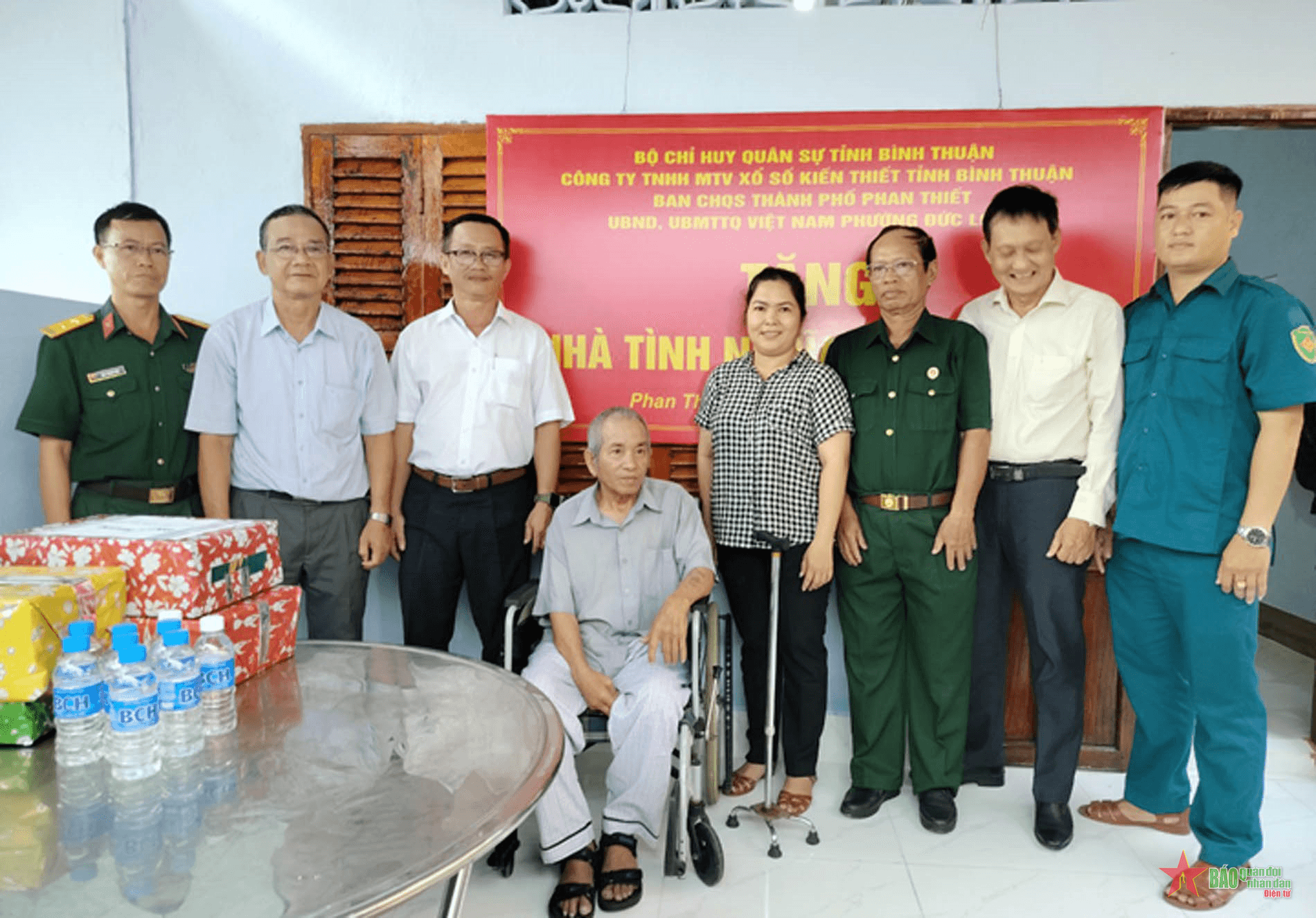 Bình Thuận bàn giao nhà “Tình nghĩa quân – dân” tặng cựu chiến binh khó khăn