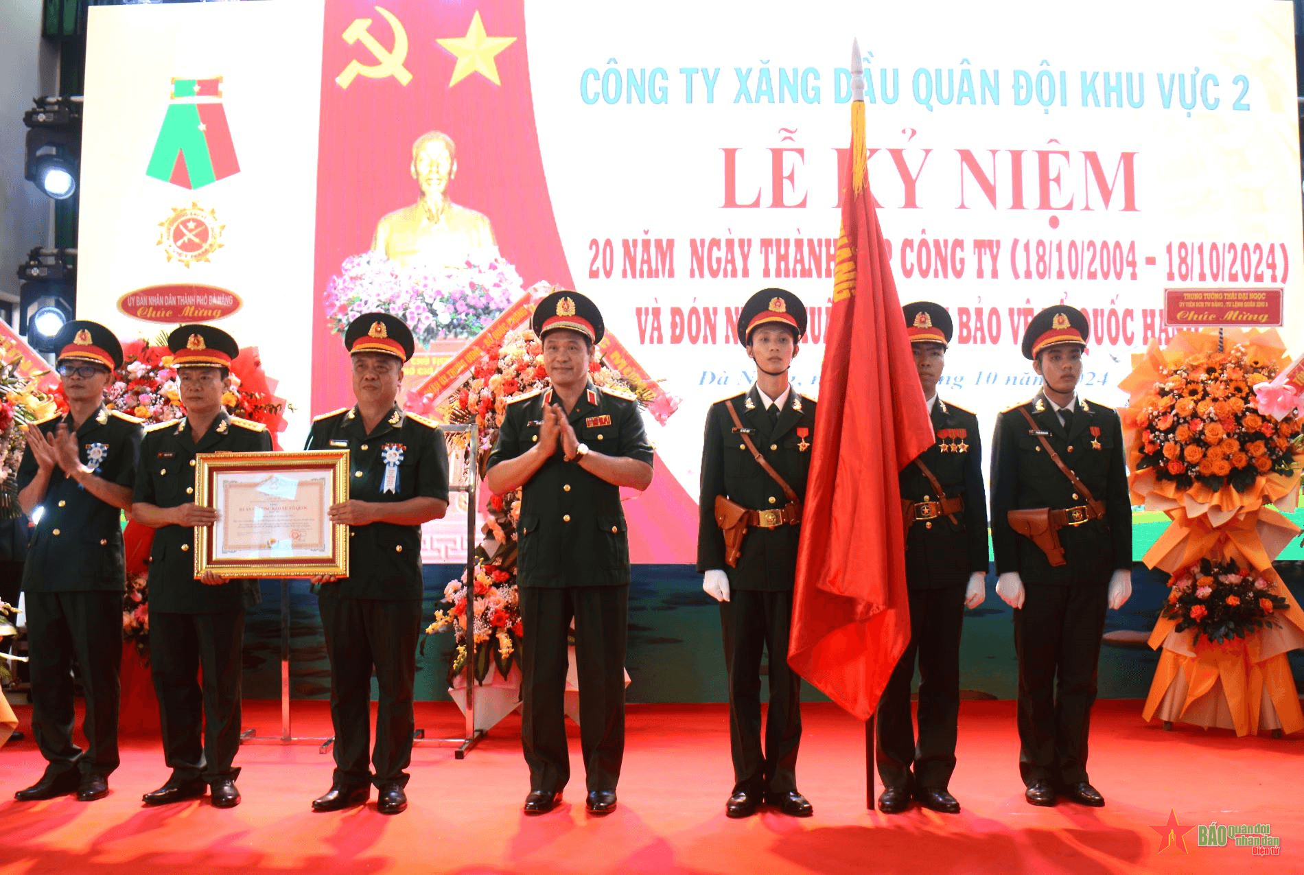 Thượng tướng Vũ Hải Sản dự Lễ kỷ niệm 20 năm Ngày thành lập Công ty Xăng dầu Quân đội khu vực 2