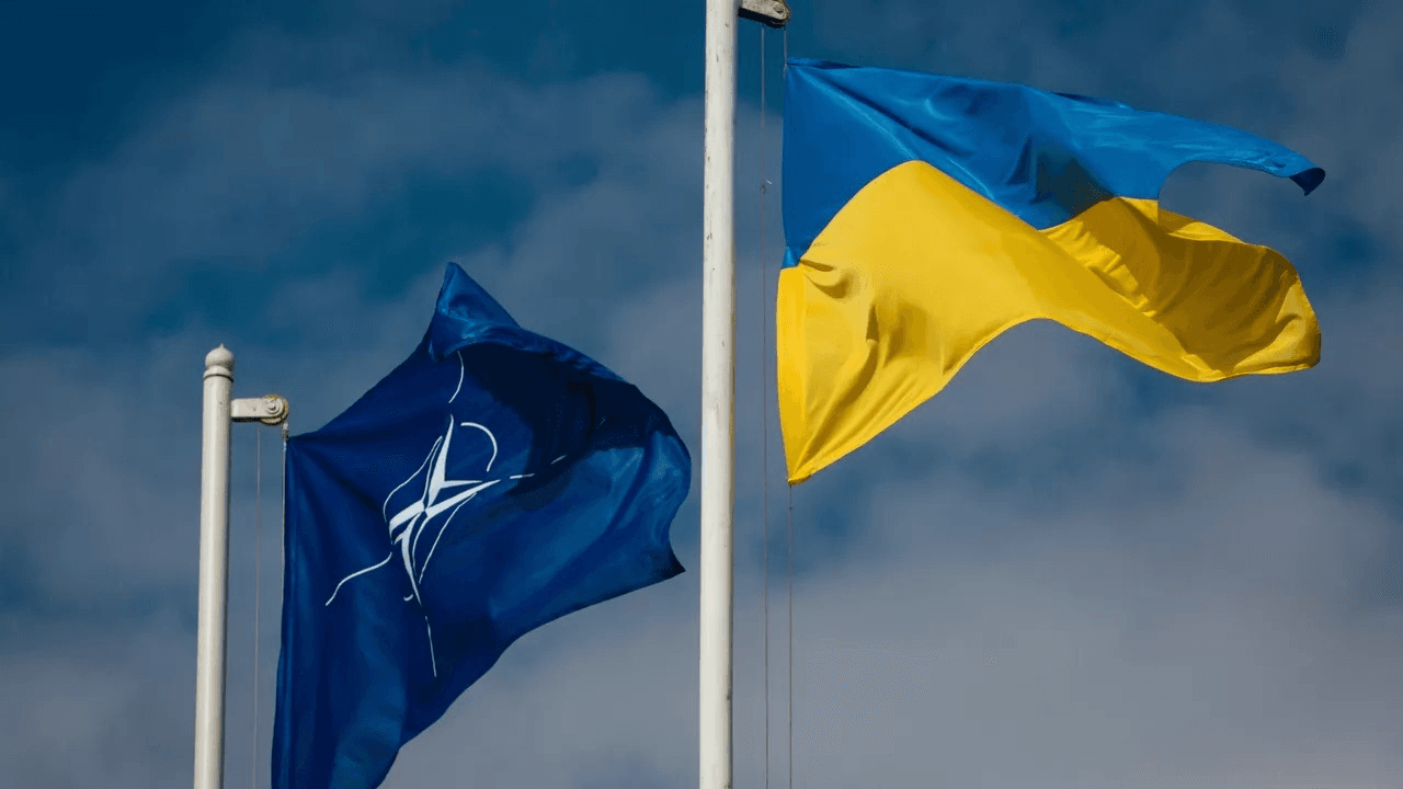 Ngoại trưởng Pháp cam kết ủng hộ Ukraine gia nhập NATO