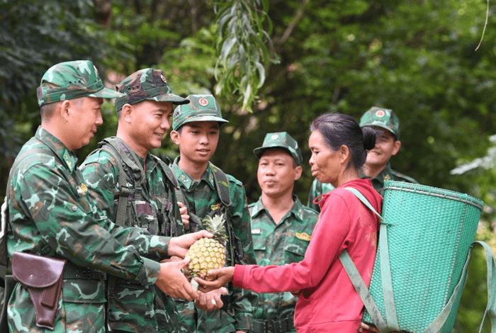 Giải pháp giảm nghèo thực chất, bền vững