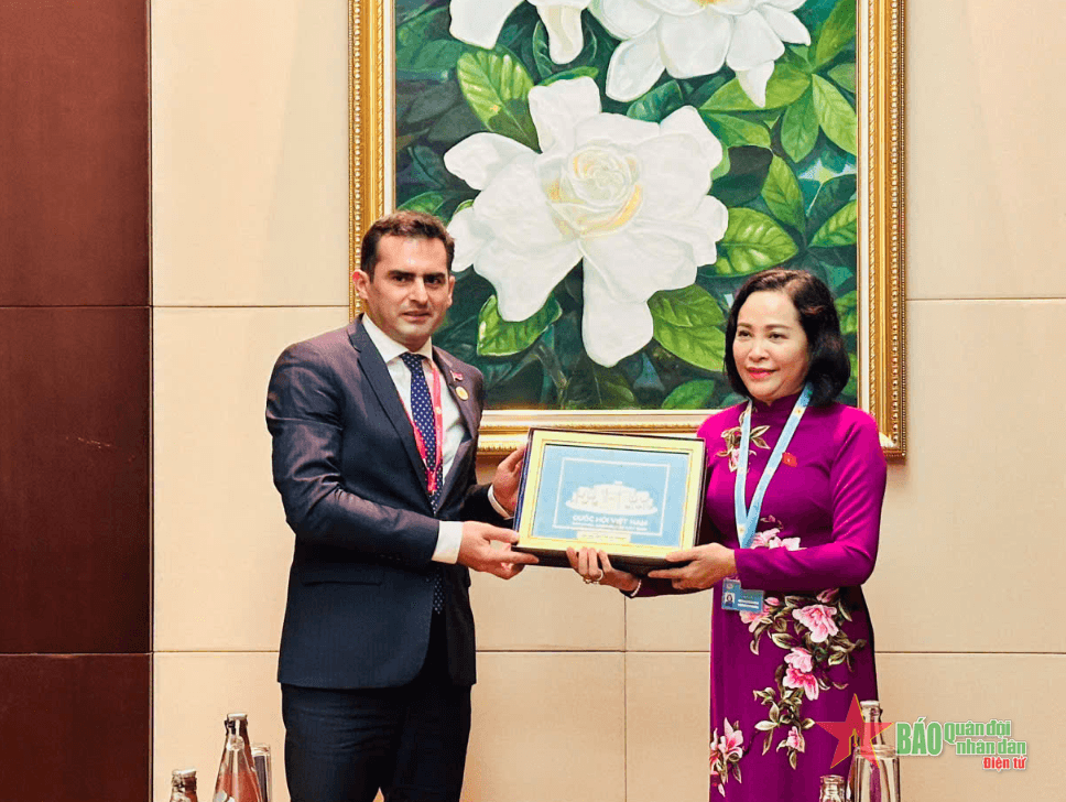 Phó chủ tịch Quốc hội Nguyễn Thị Thanh tiếp Phó chủ tịch Quốc hội Armenia Hakob Arshakyan